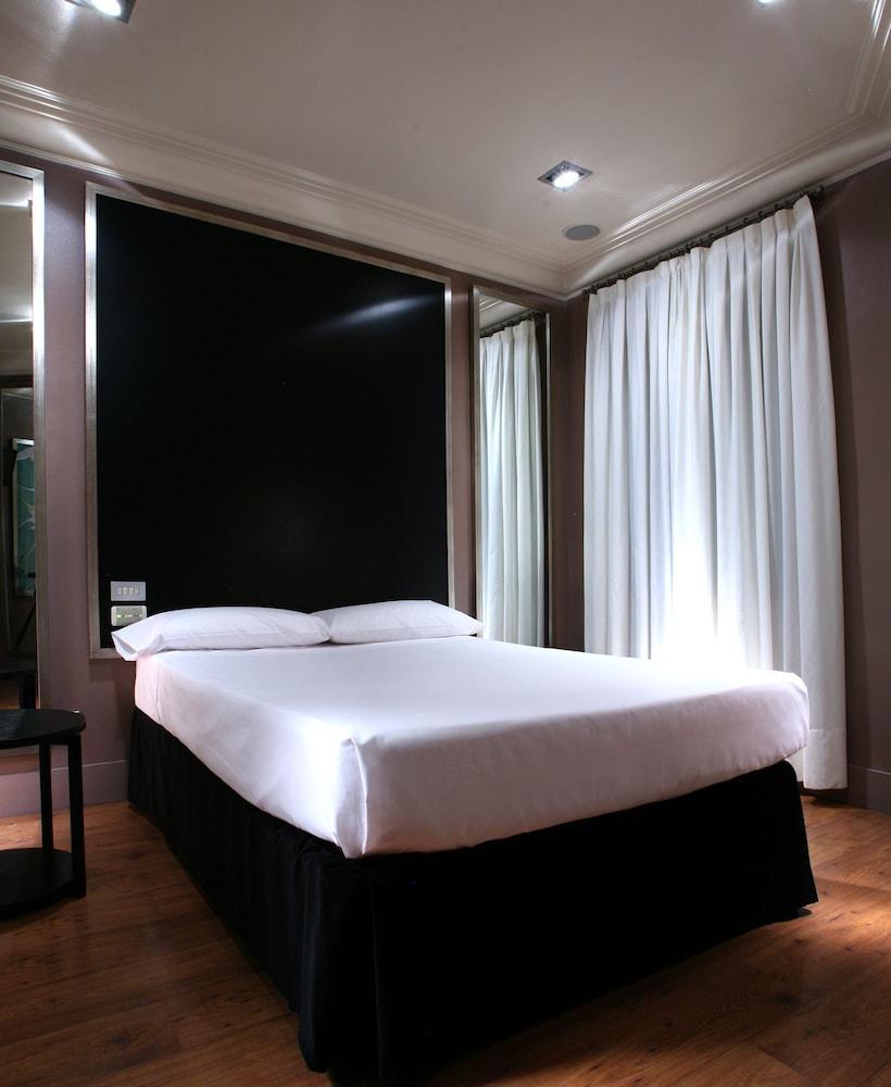 Hotel La Franca Travellers Adults Only Barcellona Esterno foto